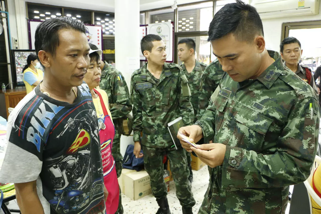 รวบแม่ค้าไส้กรอกที่กำแพงเพชร ใช้แบงก์500 ปลอม จ่ายค่าขนมครก