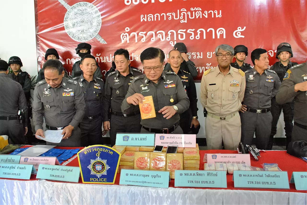 แค่ครึ่งเดือน ยึดเพียบทั้งยาบ้า-ไอซ์ ภาค 5 จัดชุดถอนรากกลุ่ม 'เล่าต๋า'
