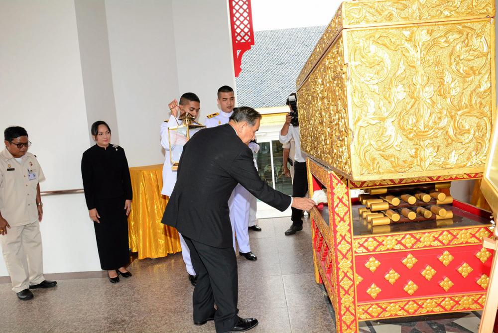 ปลายทางชีวิต ชนะ รุ่งแสง เป็นประธานในพิธีพระราชทานเพลิงศพ พ.ต.อ.สิทธิชัย ภมรบุตร บิดา สาวิตรี บริพัตร ณ อยุธยา และเป็นพ่อตาของ ม.ร.ว.สุขุมพันธุ์ บริพัตร อดีตผู้ว่าฯ กทม. ท่ามกลางญาติมิตรและผู้ที่รู้จักคุ้นเคยมาร่วมในพิธีกันอย่างคับคั่ง ที่วัดธาตุทอง ถนนสุขุมวิท วันก่อน.