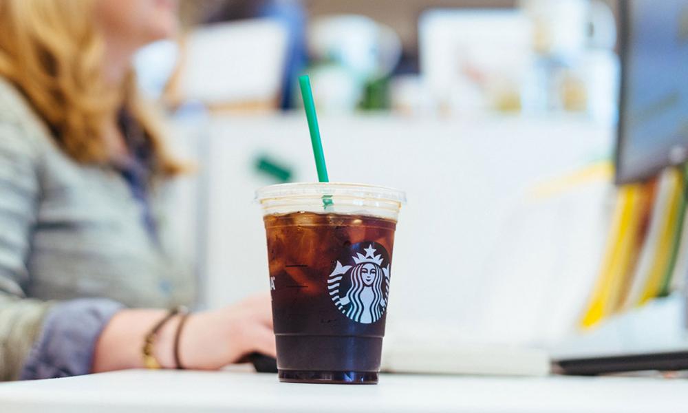 เครื่องดื่มสตาร์บัคส์ ช่วงนี้มีโปรนะจ๊ะ