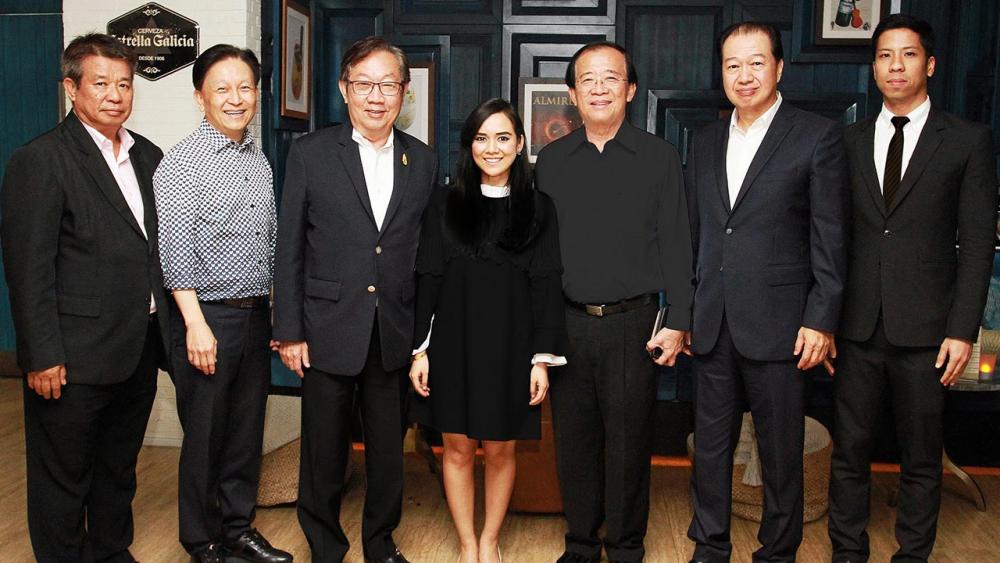 ร่วมมือกัน สุทธิเกียรติ จิราธิวัฒน์ และ ผศ.วุฒิศักดิ์ ลาภเจริญทรัพย์ จัดประชุมในการบรรลุข้อตกลงความร่วมมือระหว่างโรงแรมและรีสอร์ทในเครือเซ็นทารากับ ม.รามคำแหง โดยมี พล.ต.อ.นพ.จงเจตน์ อาวเจนพงษ์ มาร่วมประชุมด้วย ที่โรงแรมเซ็นทาราแกรนด์ เซ็นทรัลเวิลด์ วันก่อน.