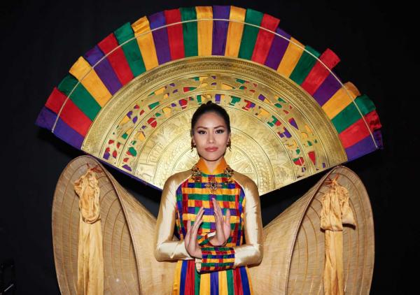 ขอพลังจงบังเกิดโดยเร็ว Loan Nguyen จากเวียดนาม
