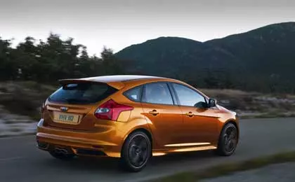 FORD FOCUS ST 2011