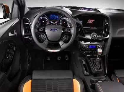 FORD FOCUS ST 2011