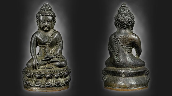 พระกริ่งชินบัญชร หลวงปู่ทิม วัดละหารไร่ ระยอง.