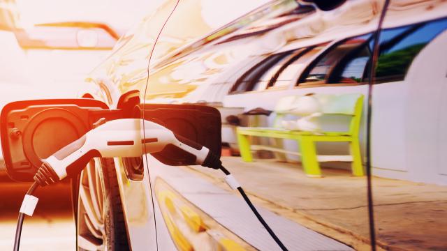 .รถไฮบริดเฮ รับส้มหล่น สรรพสามิตชงภาษีรถยนต์ไฟฟ้ารอบอร์ดเคาะ.