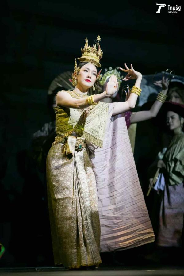 นุ่น วรนุช ในงานราตรีศรีอโยธยามิวสิกคัลเธียเตอร์โชว์ เมืองไทยรัชดาลัยเธียเตอร์ ธันวาคม 2560