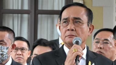 ตั้งฉายารัฐบาลปี63 "VERYกู้" "ตู่ไม่รู้ล้ม" ป้อม 75 ปี "ไม่รู้โรย"