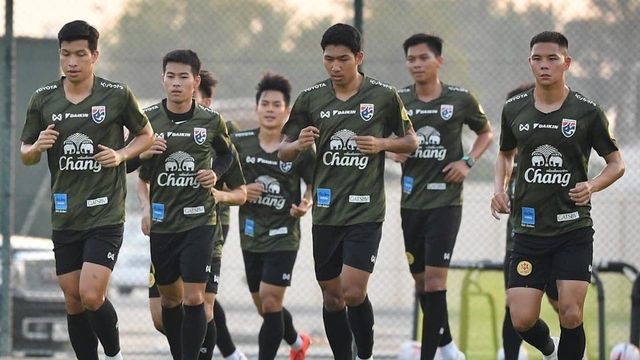 “เชียร์ ฟอร์ม โฮม”