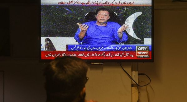 หวั่นอนาคตทางการเมืองปากีสถานรุนแรงซ้ำรอย หลังเกิดเหตุลอบยิง "อิมราน ข่าน"