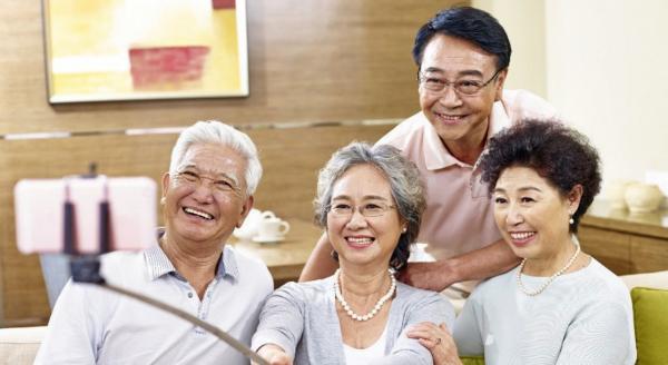 คนยุคแซนด์วิช เจเนอเรชัน ยุคของการอุทิศตัวเพื่อดูแลคนอื่น