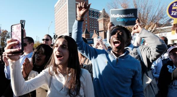 เหตุทำร้ายสามี "แนนซี เพโลซี" สัญญาณเตือนความรุนแรงก่อนเลือกตั้งกลางเทอมสหรัฐฯ