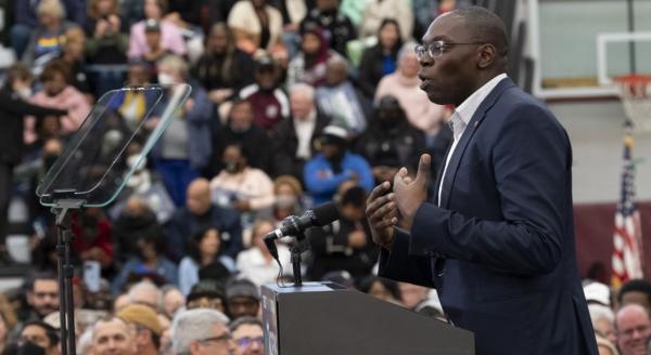 เหตุทำร้ายสามี "แนนซี เพโลซี" สัญญาณเตือนความรุนแรงก่อนเลือกตั้งกลางเทอมสหรัฐฯ