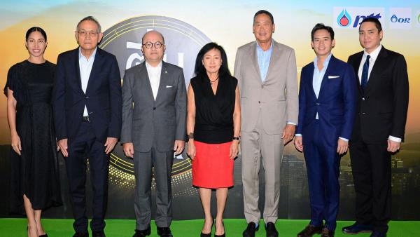 "พรทิพย์ เศรษฐีวรรณ" มอบเงิน 1,000,000 บาท สู้ภัยนํ้าท่วม สภากาชาดไทย