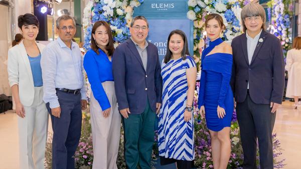 สาขาแรก - ฐาปนีย์ พัววรานุเคราะห์, บุศรินทร์ อัศววิริยะกิจ และ อิศเรศ จิราธิวัฒน์ เปิดร้าน “ELEMIS Boutique” ลักชัวรีสกินแคร์อันดับหนึ่งจากอังกฤษ ปรนนิบัติผิวในระดับสปาสไตล์บริติชขนานแท้ โดยมี อินดรานุ ฮาติ และ องอาจ สุขเลิศกมล มาร่วมงานด้วย ที่เซ็นทรัลเวิลด์ วันก่อน.