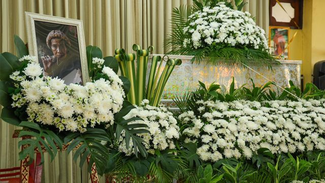 ภาพบรรยากาศงานศพแม่สีดา พัวพิมล คืนแรก คนบันเทิงร่วมอาลัย
