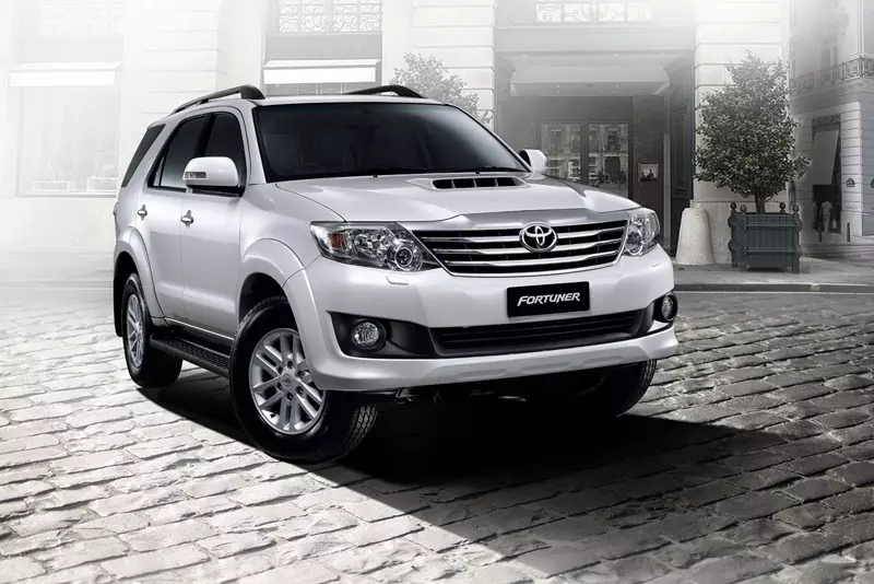 TOYOTA ปรับภาพลักษณ์ VIGO - FORTUNER เสริมเกียร์ใหม่