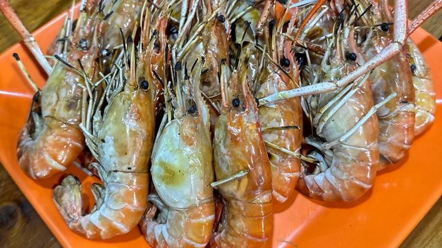 “โจ้ กุ้งเผา” @บางเลน กุ้งเป็นๆ เนื้อหวานเด้งโดนใจ