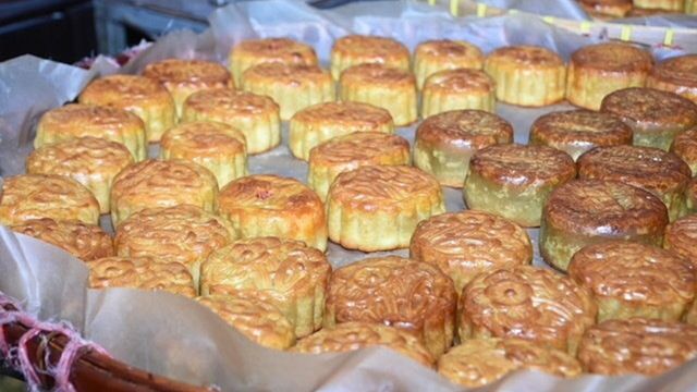 ขนมเปี๊ยะไหว้แล้วเฮง “ลี้เล่าติ๊กเฮง”