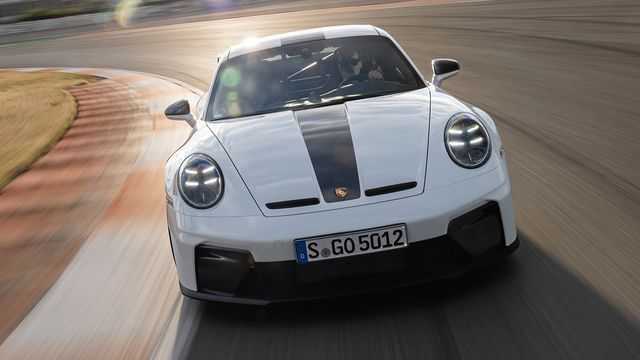 2 รุ่นเร้าใจจากปอร์เช่