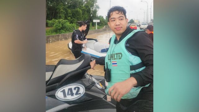    เจ็ตสกีจิตอาสา ช่วยวิกฤติน้ำท่วมหาดใหญ่   