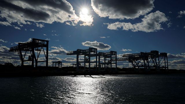 ลุ้น!! ศาลสูงสุดตัดสิน "ภาษีทรัมป์"