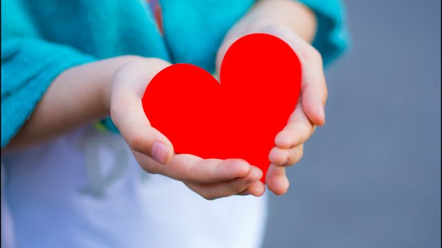 3 ราศีมีเสน่ห์มาก ดวงความรักเด่น คนมีคู่อยู่แล้วเสริมกันทำให้รวย!