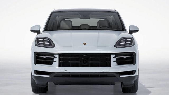 คาเยนน์ เอส อี-ไฮบริด คูเป้ รุ่นปรับโฉมปี 2026 เติมเต็มสมรรถนะสปอร์ต SUV ระดับพรีเมียม