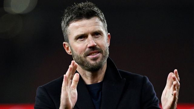 ก็แค่พุ่งเข้าชนความสุข