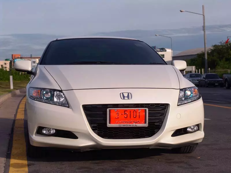 HONDA CRZ SPORT HYBRID หล่อเล็กสองอารมณ์ (ตอนที่1)