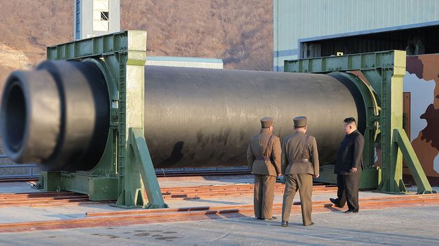 เอเชียแห่ยกระดับอาวุธไกล