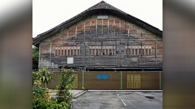 บันเทิงย้อนยุคของแทร่