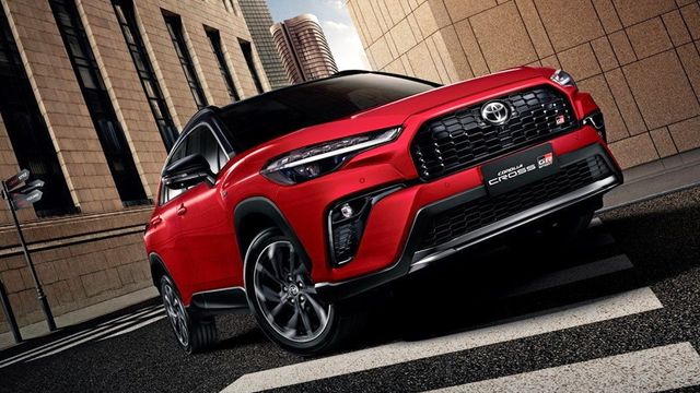 ราคาเริ่มต้น 989,000 บาท