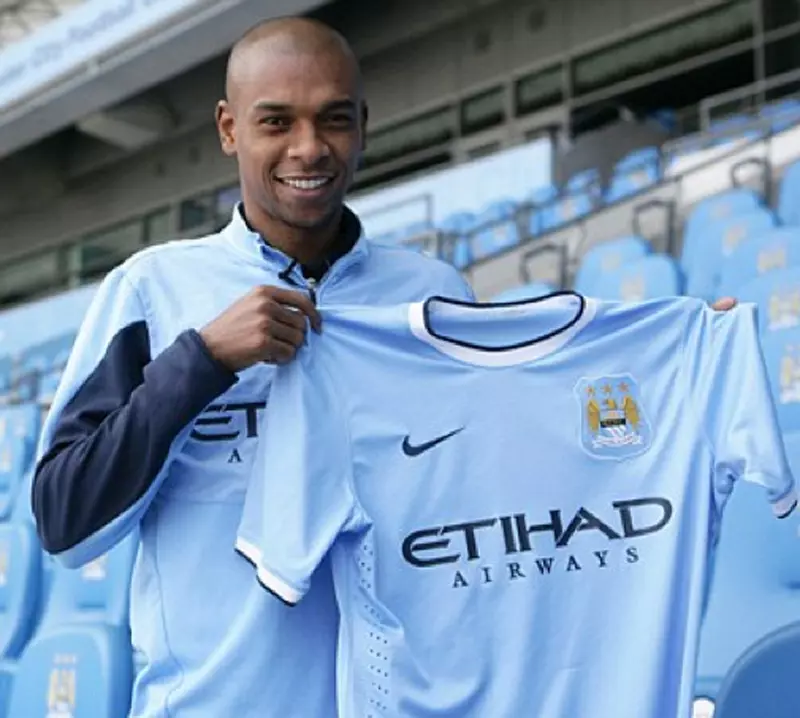 ความเคลื่อนไหวการซื้อขายนักเตะพรีเมียร์ลีก 2013-14