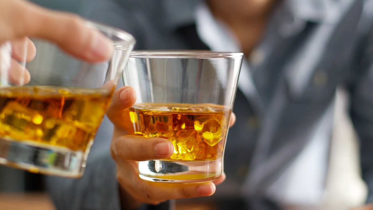 นักดนตรีขี้เมา 20 ปี เผยวีรกรรมฝังใจ หักดิบเลิก 7 วัน คาดสิ่งศักดิ์สิทธิ์ช่วยได้ “เมีย”  