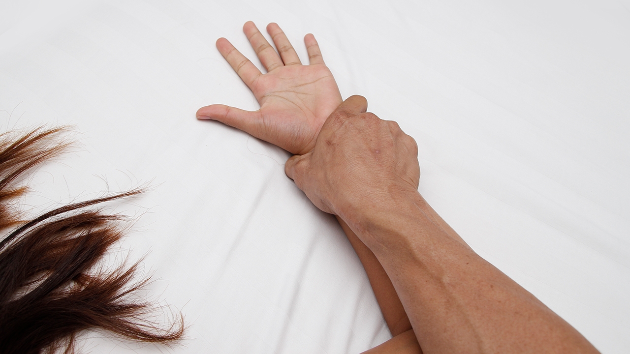 นัก “ล่าแต้ม” ป่วยจิต หรือ ฮิสทีเรีย ผลร้ายซ้ำซ้อน เหยื่อป่วย PTSD