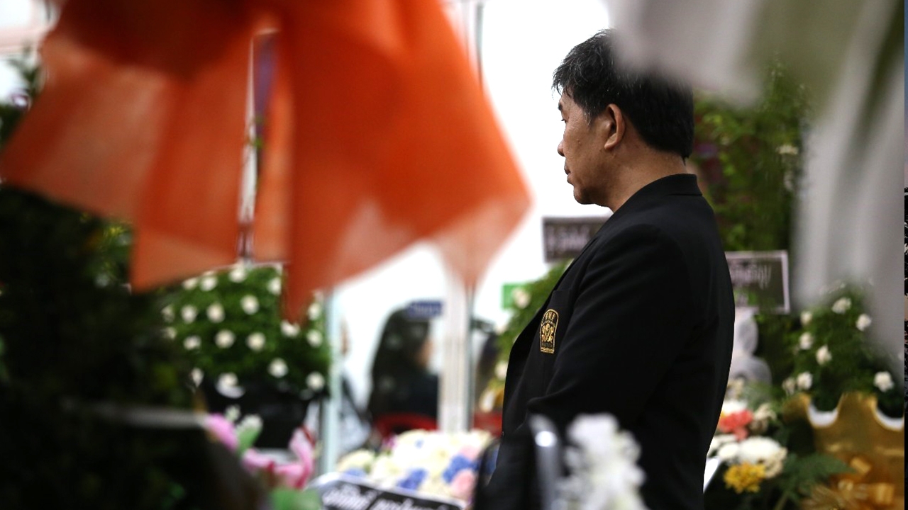 บรรยากาศสวดคืนที่ 2 เพื่อนพี่น้องและคนรัก เหม ภูมิภาฑิต ร่วมอาลัยแน่นศาลา