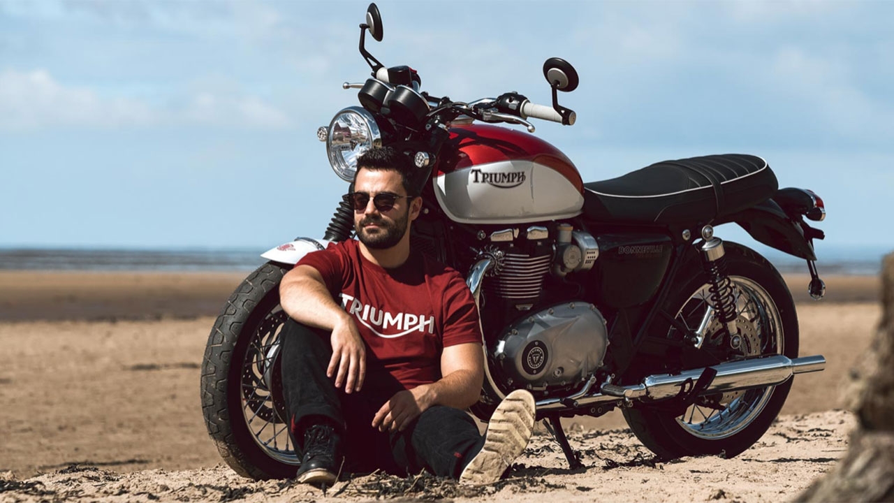 TRIUMPH แนะนำจักรยานยนต์คลาสสิก 2 รุ่น BONNEVILLE T120 และ BONNEVILLE T100 BUD EKINS 