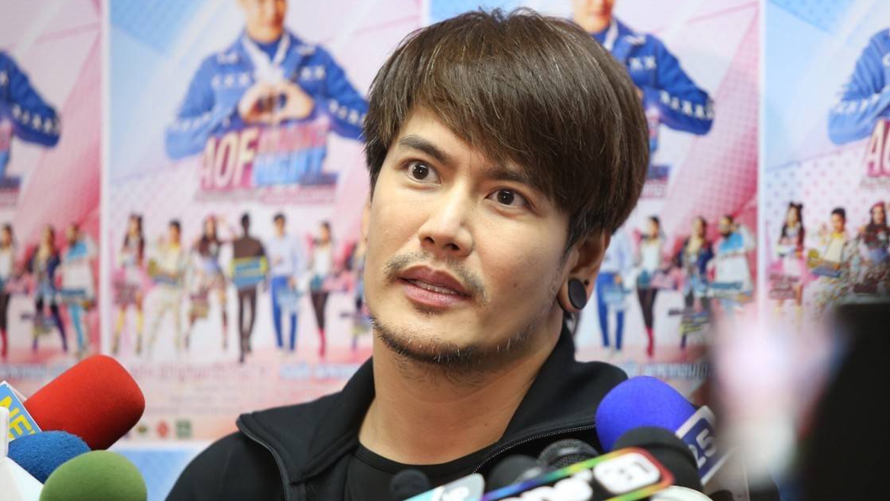 อ๊อฟ ปองศักดิ์ เผยปมเลิก ไฮโซภูมิ รักต้องมีที่ให้อีกคนหายใจ (คลิป)