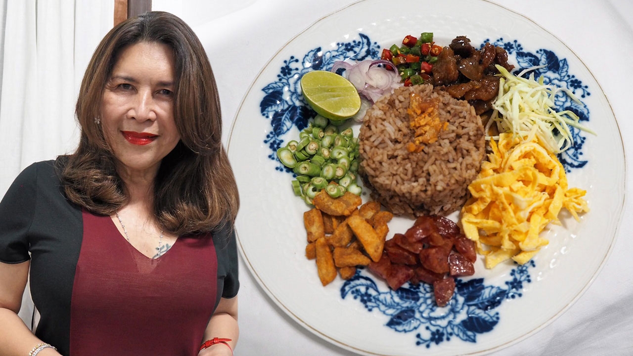 ข้าวคลุกกะปิทรงเครื่อง by "กมล ฉัตรเสน" ตัวแม่วงการเมกอัปอาร์ติสต์