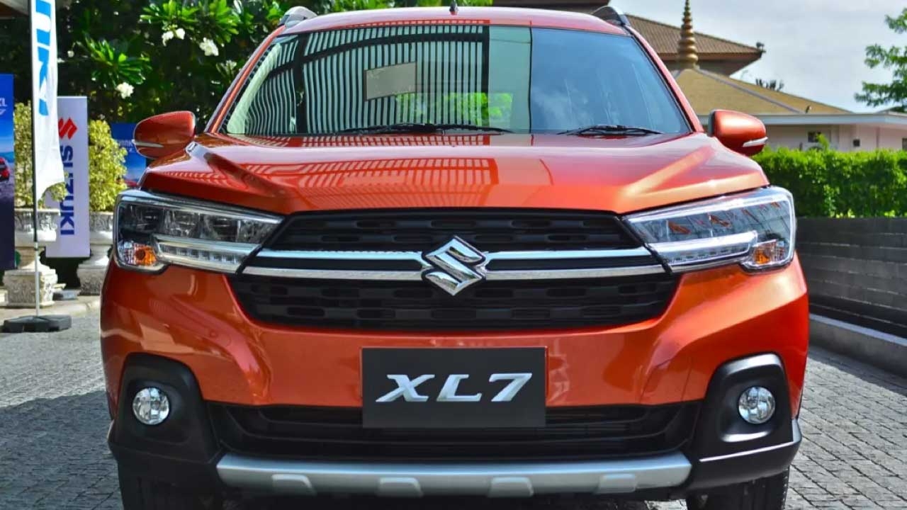 ราคาน่าสอย SUZUK XL7 ลุยงานบางกอก มอเตอร์โชว์ 