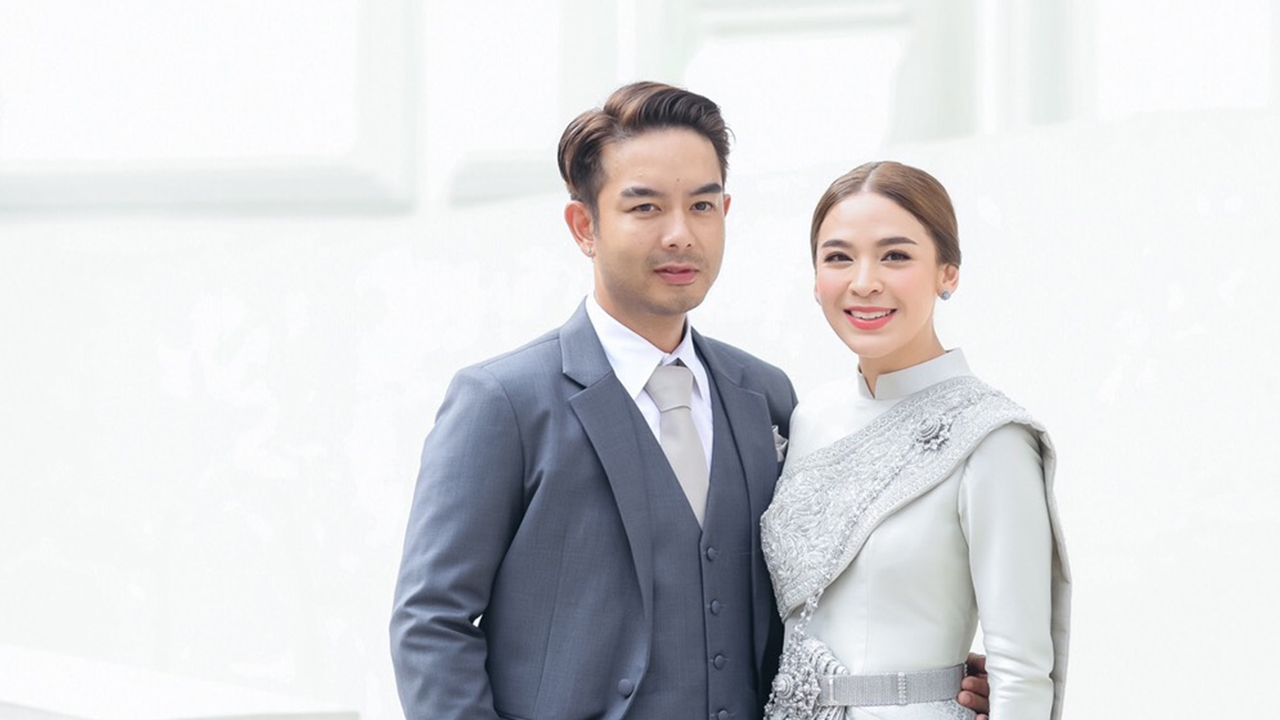 ชมภาพประทับใจ กวาง เอบีนอร์มอล ควง น้ำหวาน ซาซ่า ทำบุญพิธีแต่งงาน