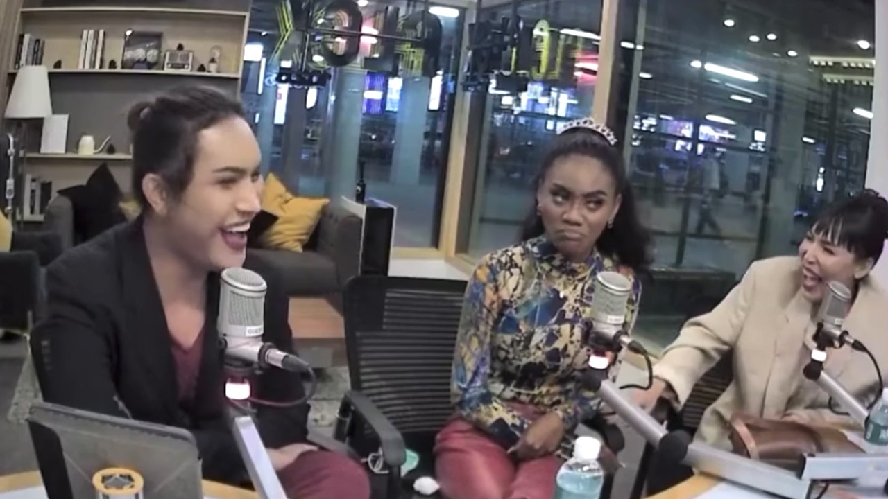 ฉาววงการอีกรอบ ซามีน่า แฉนางงามเล่นของใส่เพื่อน ลูบแขนจนอาเจียน