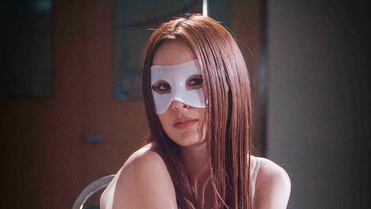 “ขวัญ อุษามณี” ปลอมตัวเข้าปาร์ตี้ค้ากาม ยั่วยวน “เจี๊ยบ-วัชระ” ในละคร “เกมรักเกมพยาบาท”