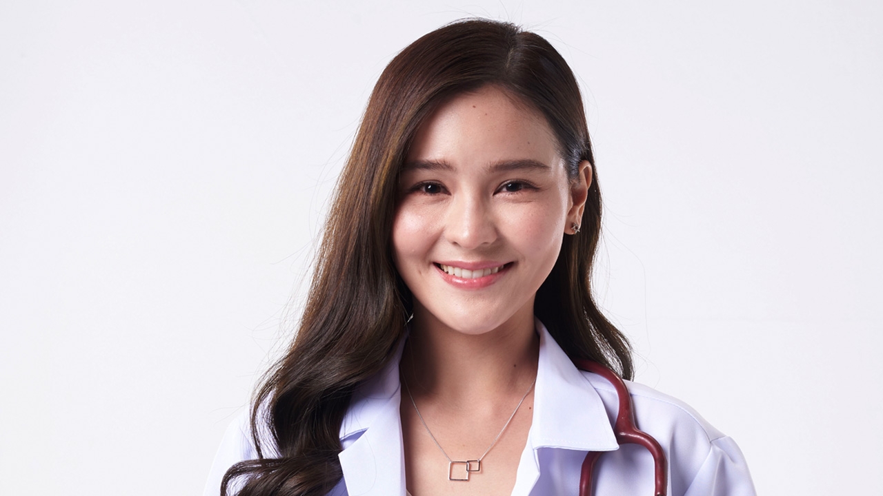 “ออม สุชาร์” ชวนดูผลงานคนไทย ซีรีส์ SCI-FI เกมรักสลับมิติ Switch On