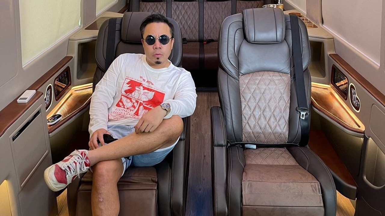 ดีเจภูมิ รีวิวรถตู้สุดหรูตั้งใจทำไว้ไปถ่ายรายการ แต่กลับล็อกดาวน์ซะก่อน