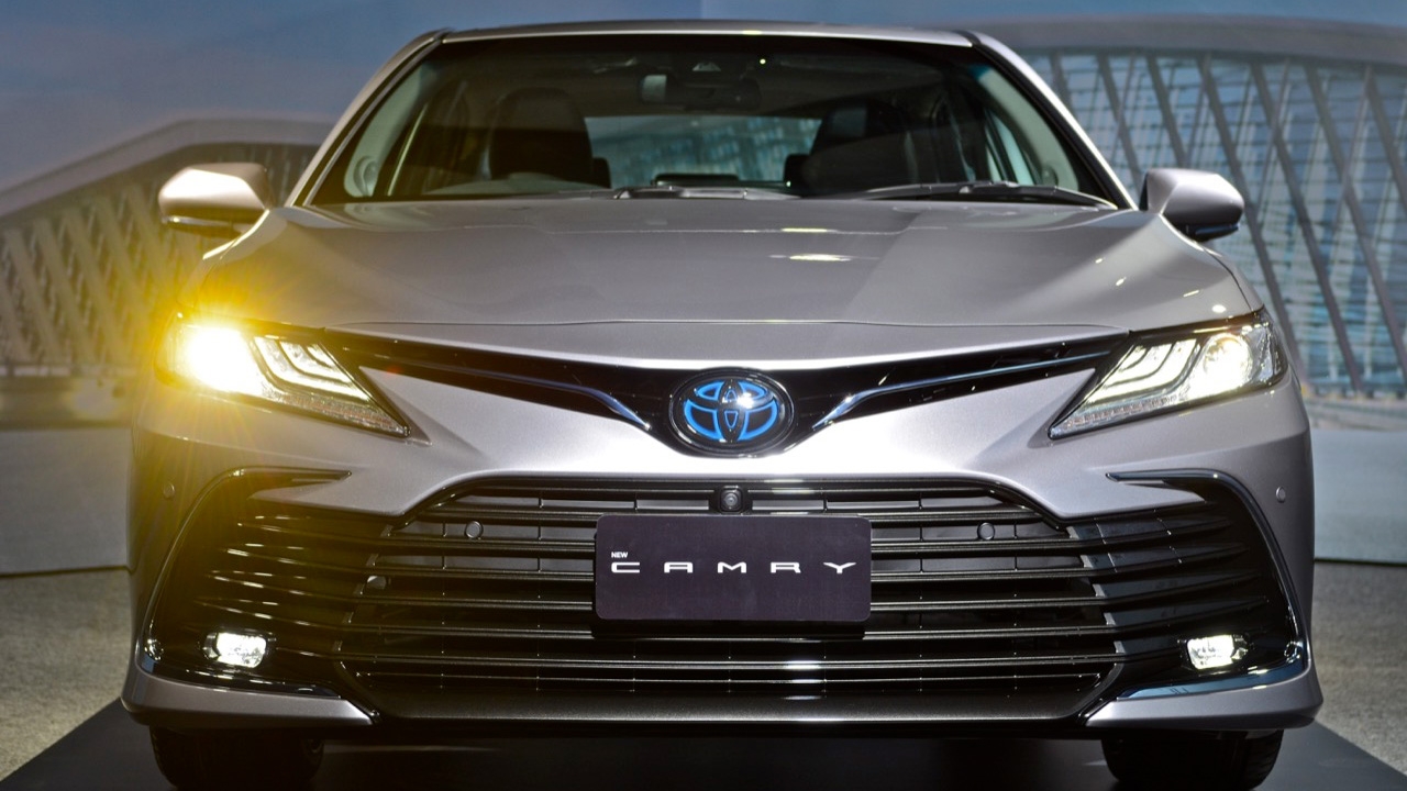 มาแล้ว รุ่นและราคา TOYOTA CAMRY เวอร์ชันปรับโฉม 2022