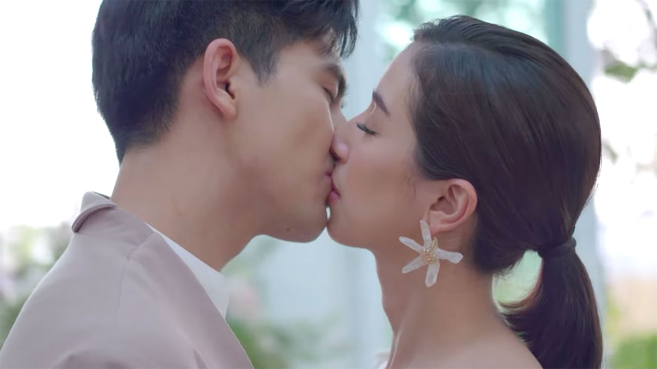 "มิ้นต์-เต้ย" จูบกระชากเรตติ้ง ลุ้น 4 ตอนสุดท้าย "ซ่านเสน่หา" สุดคาดเดา