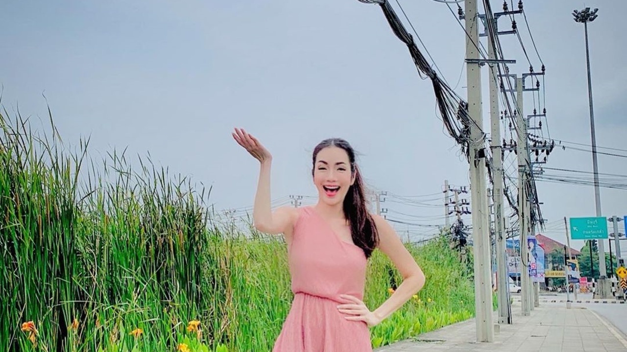 อ๋อม สกาวใจ โพสต์ภาพคู่สายสื่อสารยุ่งเหยิง ผ่านไป 3 วันเรียบร้อยทันตาเห็น