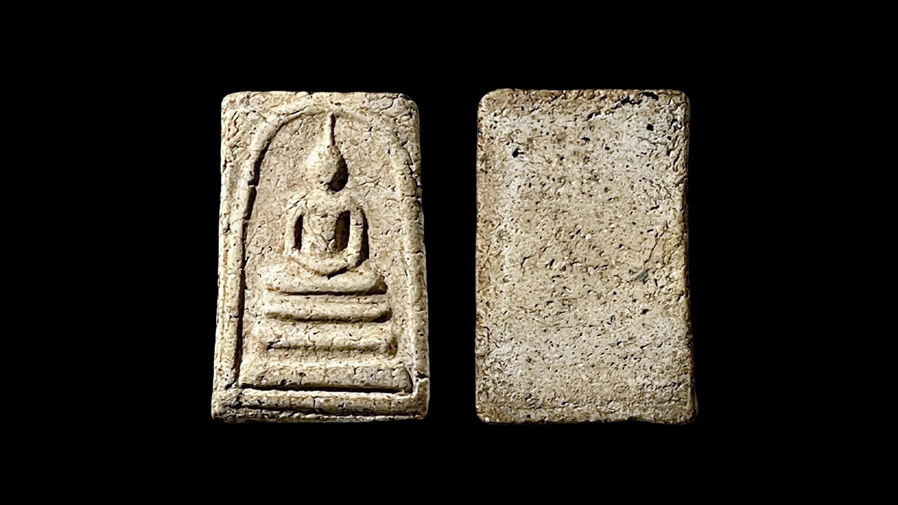 พระสมเด็จบางขุนพรหม พิมพ์อกครุฑ สร้างบรรจุไว้ในสมัย ร.4